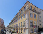 5 Divisions Refurbished in 3 Bedroom Apartment, São Bento, Príncipe Real, Lisbon