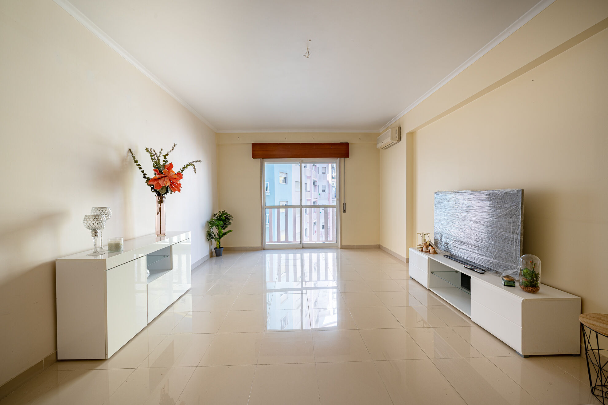 Apartamento T2 com Arrecadação em Santa Marta do Pinhal-Venda-Santa Marta do Pinhal