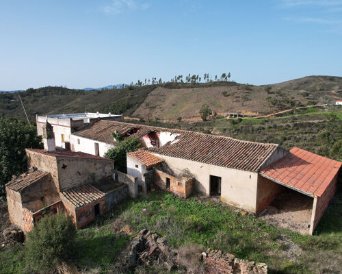 LAND WITH RUIN 330m2, SILVES (REF: BAIÃO)