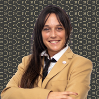 Laura Oliveira