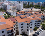2 bedroom apartment in Quarteira, 5 minutes from the beach!