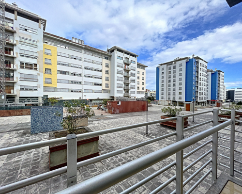Apartamento T2 à venda na Rua Dr. Hugo Moreira | Ponta Delgada