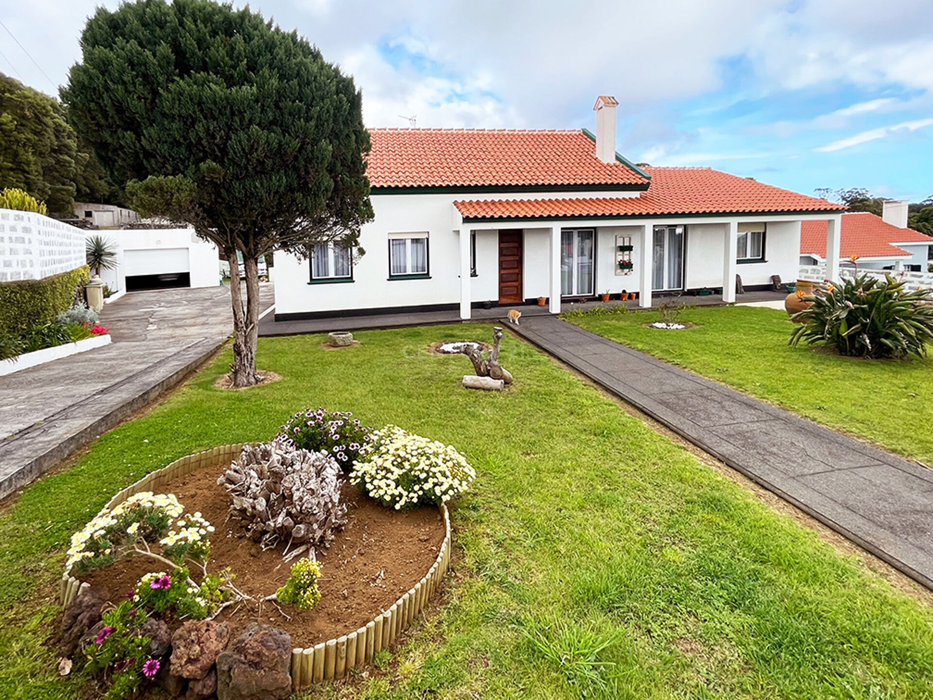 Residential For Sale, Single Family Home Angra do Heroísmo (Açores)Ilha