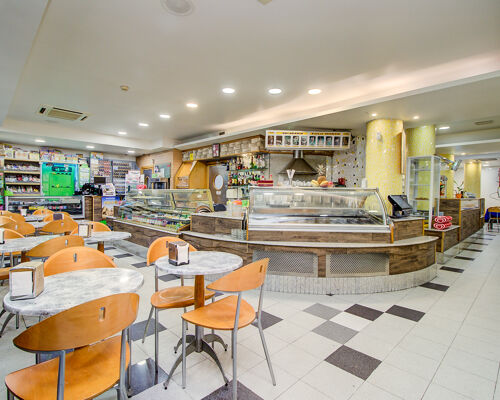 Pastelaria, Snack-Bar e Restaurante com esplanada para Trespasse!