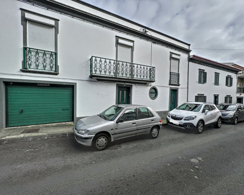 House T3 located São José / Ponta Delgada