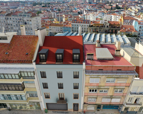Prédio devoluto em Lisboa com Projecto Aprovado