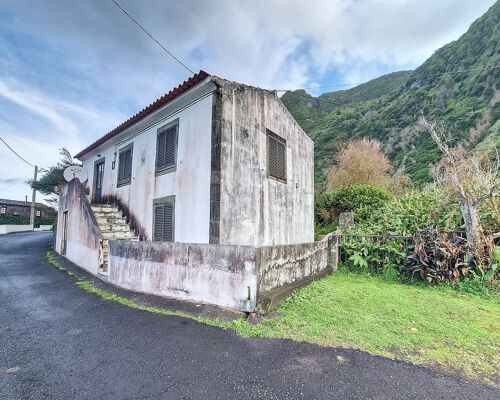 2 (Duas) Casas na Ponta da Fajã Grande