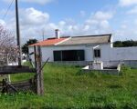 A venda quinta com moradia v3 e terreno em Montenegro, Faro, Algarve 
