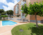 Apartment with communal pool in Segur de Calafell